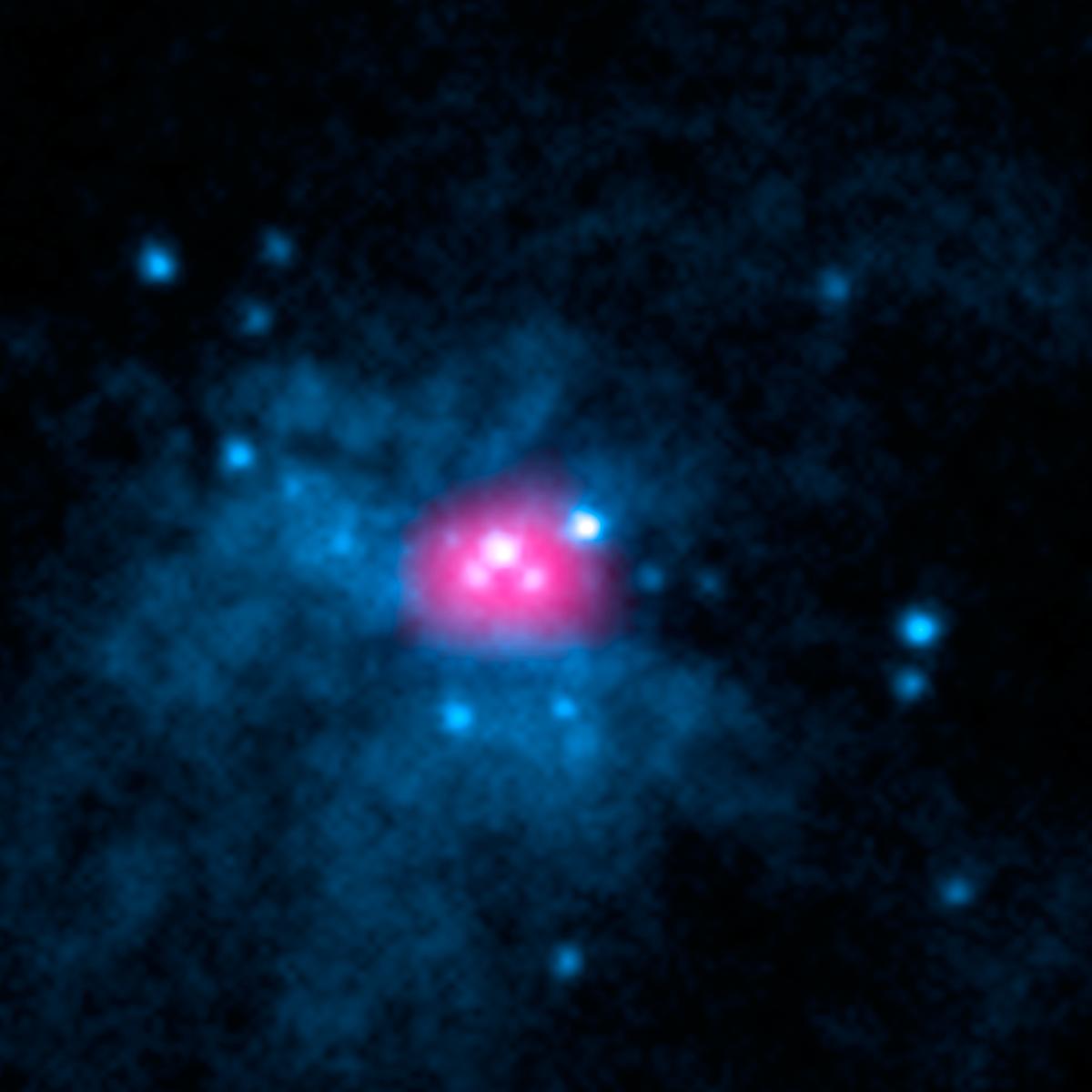 A combination X-ray image of M82's core showing the ultraluminios X-ray sources from NuSTAR and Chandra X-ray Telescope.